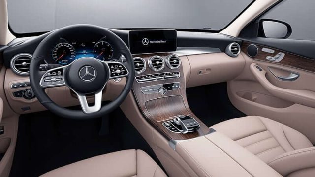 Nội thất Mercedes C200 2020