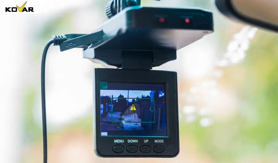 Camera hành trình ô tô là một phụ kiện công nghệ bắt buộc đối với xe ô tô