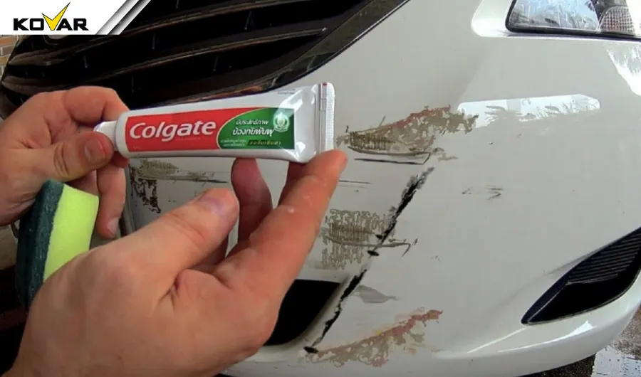 Xóa xước sơn xe ô tô-Dùng kem đánh răng